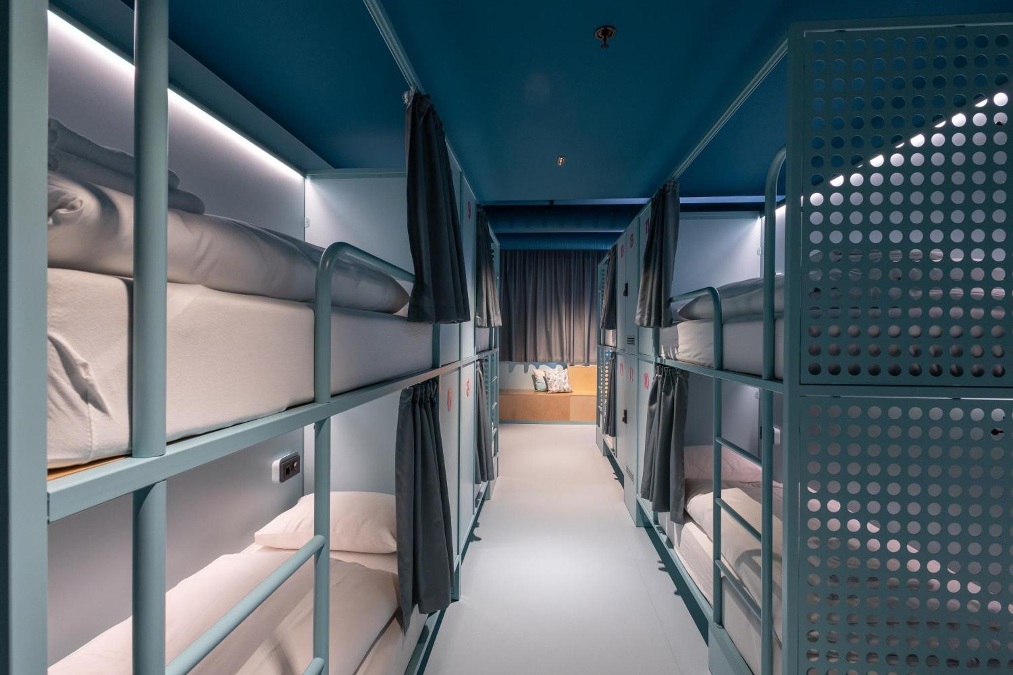 Bunks At Rode Vandrarhem Oslo Exteriör bild
