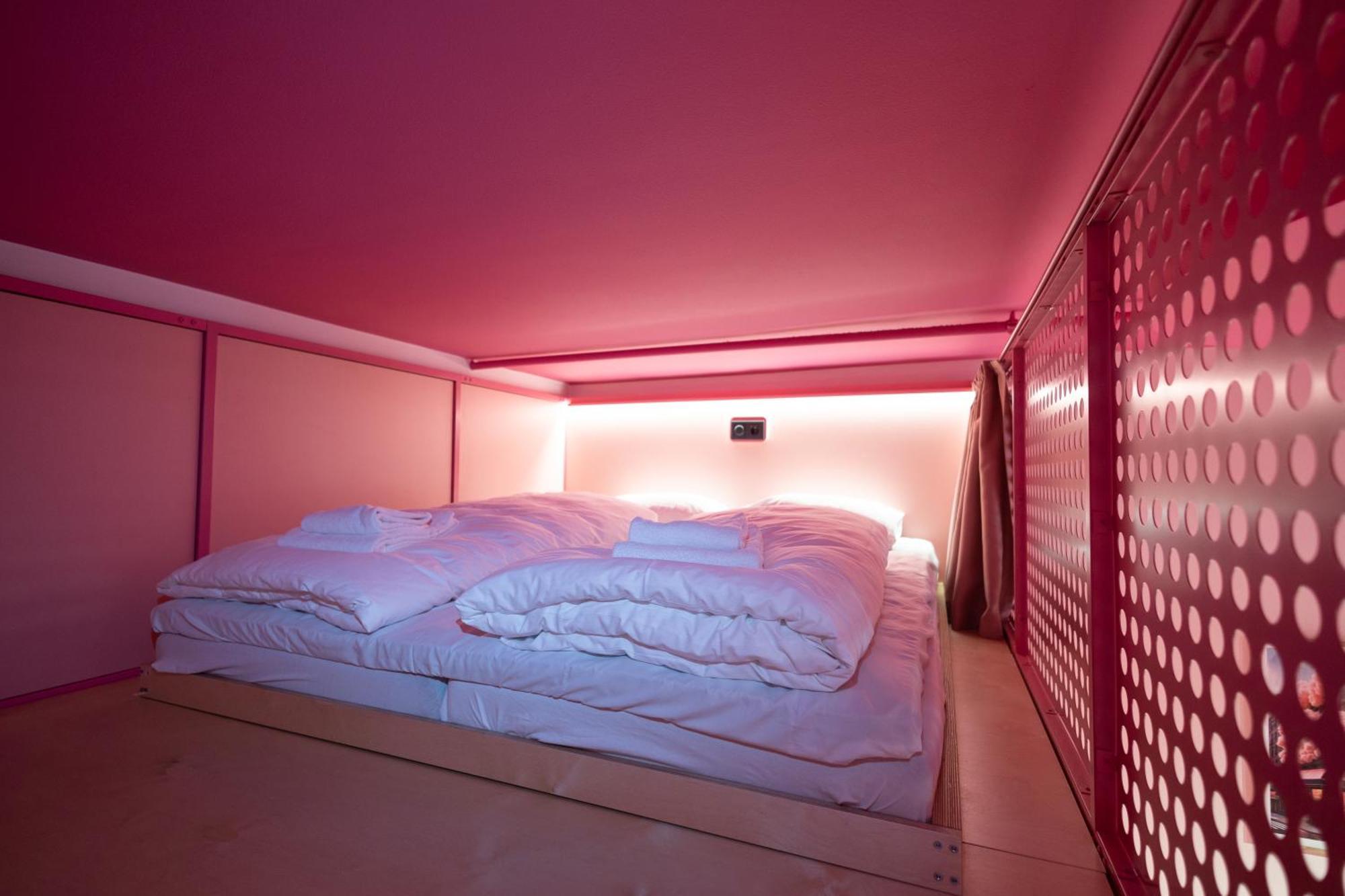 Bunks At Rode Vandrarhem Oslo Exteriör bild
