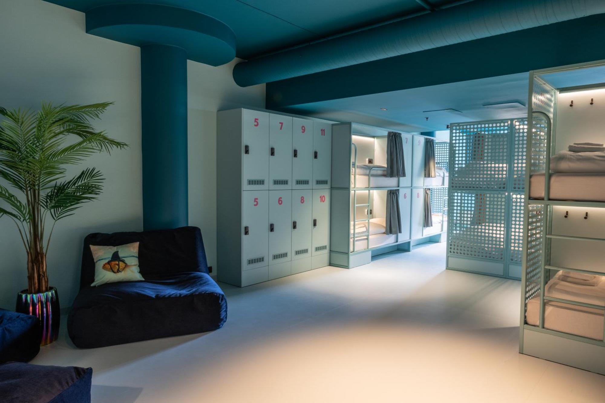 Bunks At Rode Vandrarhem Oslo Exteriör bild